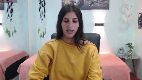 Snapshot of hilaryclowerx chatting on 01.29.25 H I L A R Y online show from 01.29.25