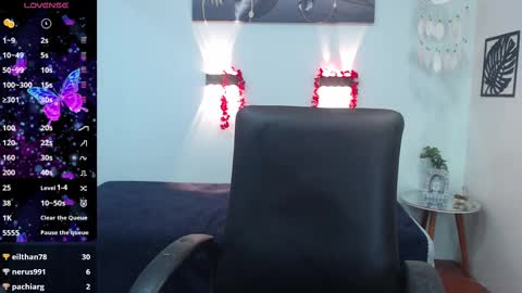 Snapshot of hilaryclowerx chatting on 03.12.25 H I L A R Y online show from 03.12.25