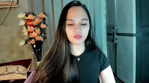 hilarymolly online show from 03.03.26