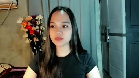 hilarymolly online show from 04.07.26