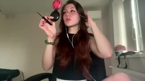 Hi Im Elizabeth online show from 10.16.25