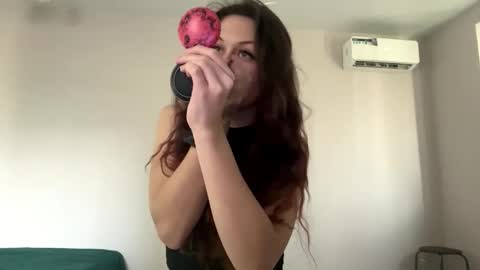 Hi Im Elizabeth online show from 10.24.25