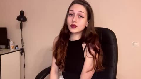 Hi Im Elizabeth online show from 12.22.25