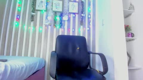  Hillary  online show from 12.13.25