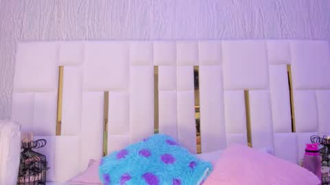 Hillary online show from 10.21.25