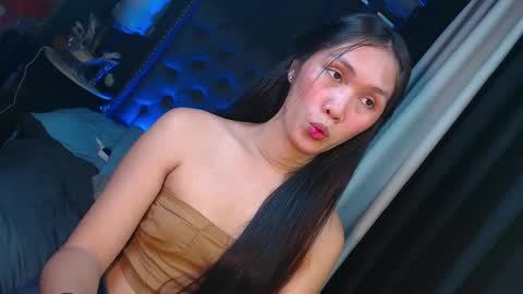 Snapshot of himarika chatting on 01.16.25 yuricah online show from 01.16.25