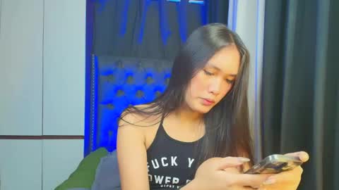 Snapshot of himarika chatting on 02.25.25 yuricah online show from 02.25.25