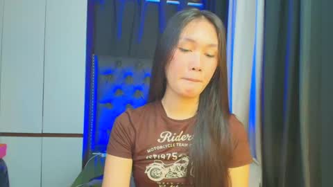 Snapshot of himarika chatting on 03.03.25 yuricah online show from 03.03.25