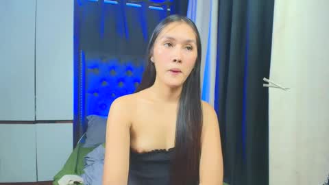 Snapshot of himarika chatting on 10.09.25 yuricah online show from 10.09.25