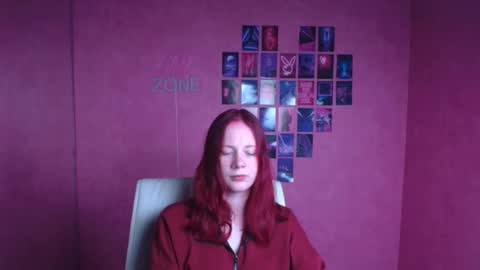Snapshot of hinabliss chatting on 05.10.26 Hinata online show from 05.10.26