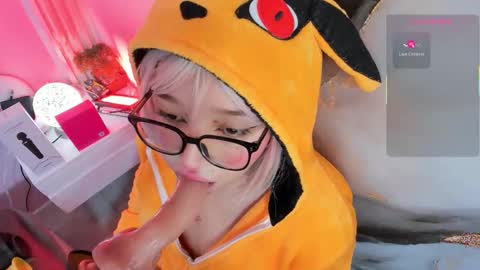 hinata_dolly online show from 10.25.25