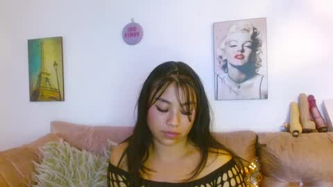 Snapshot of hinataleecs chatting on 01.21.25 hinata lee online show from 01.21.25