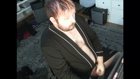 hipguy91 online show from 11.27.25