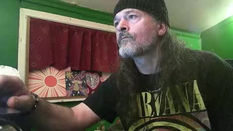 Snapshot of hippiedad333 chatting on 04.18.26 hippiedad333 online show from 04.18.26