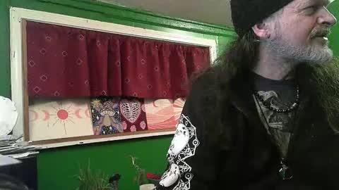 Snapshot of hippiedad333 chatting on 04.21.26 hippiedad333 online show from 04.21.26