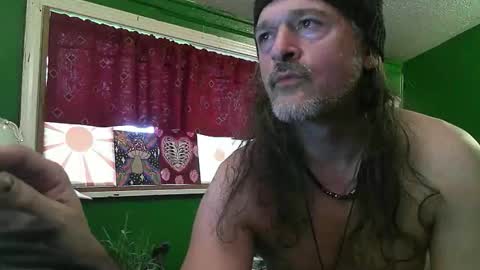 Snapshot of hippiedad333 chatting on 05.05.26 hippiedad333 online show from 05.05.26