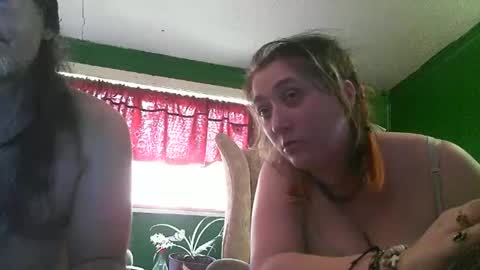 Snapshot of hippiedad333 chatting on 05.09.26 hippiedad333 online show from 05.09.26