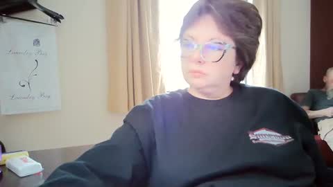 Bella online show from 03.05.25