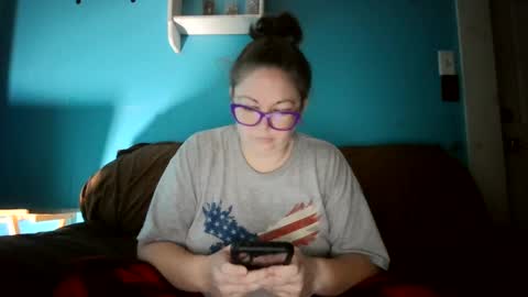 Bella online show from 09.25.25