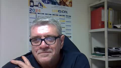 Snapshot of hippopotame17 chatting on 12.04.24 hippo online show from 12.04.24