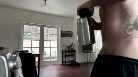 Snapshot of hippybiker chatting on 02.12.25 hippybiker online show from 02.12.25