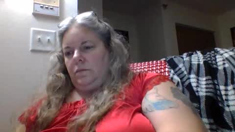 hippysnewhere online show from 06.08.26