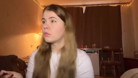 I am Amy ntmu Lets hit 10 Thumbs Up together online show from 01.12.26