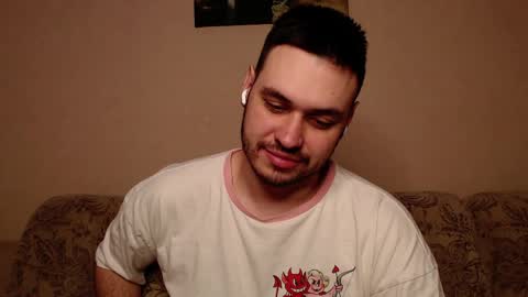 Snapshot of hisoka_morow_ chatting on 04.08.26 Hisoka online show from 04.08.26