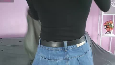 hiyakasudere_ online show from 11.25.25