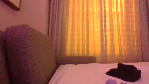 hknox714 online show from 11.14.25