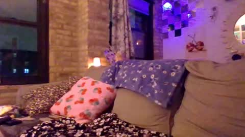 hknox714 online show from 11.20.25