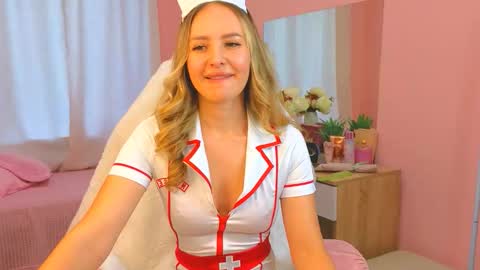 Ksenia online show from 10.18.25