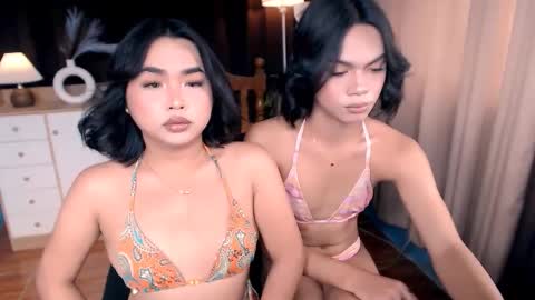 Snapshot of hoellygia chatting on 03.17.26 IM NEW HERE ITS ME GIA online show from 03.17.26
