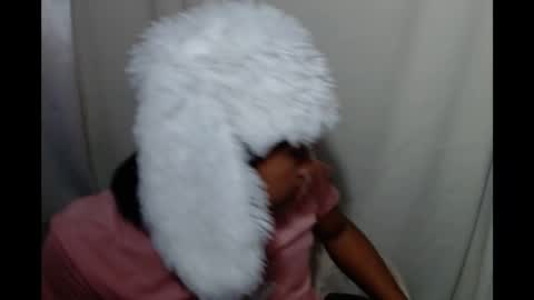 Snapshot of hoelyhanabi chatting on 11.20.25 KIESH online show from 11.20.25