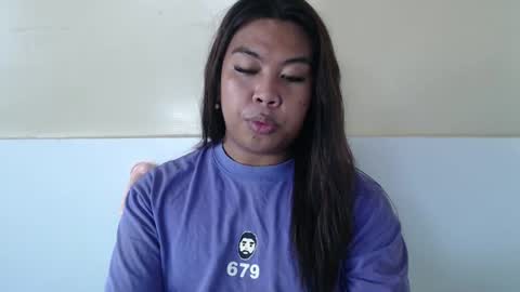 Snapshot of hoelykarina chatting on 06.25.26 Karina3 online show from 06.25.26