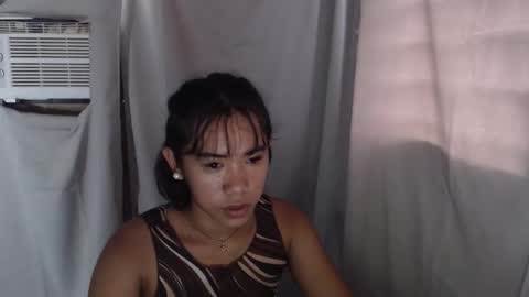 Karrie3 online show from 11.23.25