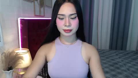 hoelymolly online show from 04.16.26