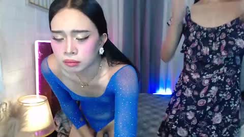 Snapshot of hoelymolly chatting on 04.29.26 hoelymolly online show from 04.29.26