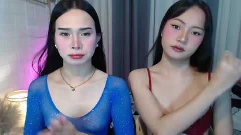 Snapshot of hoelymolly chatting on 06.04.26 hoelymolly online show from 06.04.26