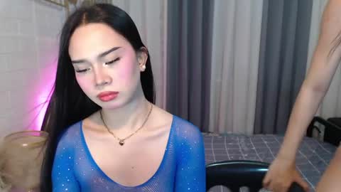 Snapshot of hoelymolly chatting on 06.13.26 hoelymolly online show from 06.13.26