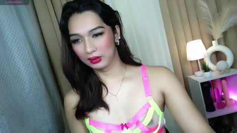 Snapshot of hoelymorri chatting on 01.10.26 Hoelymorri online show from 01.10.26