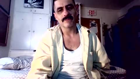 hoglegg99384194 online show from 10.31.25