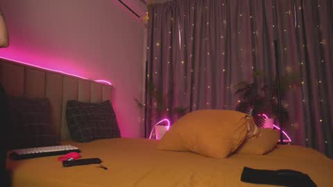 julia online show from 03.24.26