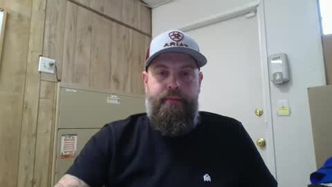 Hold The Door online show from 12.23.24