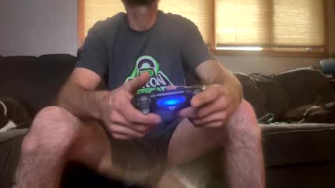 Snapshot of holefilla33 chatting on 10.25.25 holefilla33 online show from 10.25.25