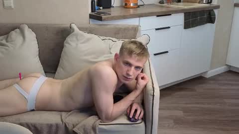 Snapshot of holiday_boys chatting on 07.01.26 Extaz Athrey Howard online show from 07.01.26