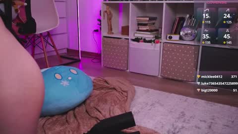 Holli online show from 12.07.24