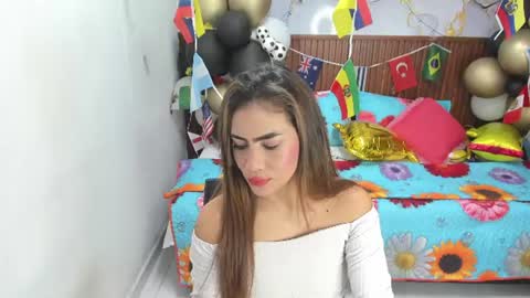 Snapshot of holly_22 chatting on 07.15.26 Holly 22 online show from 07.15.26