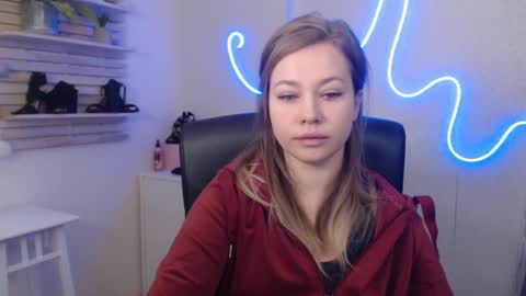 Snapshot of holly_bb95 chatting on 01.20.25 Holly online show from 01.20.25