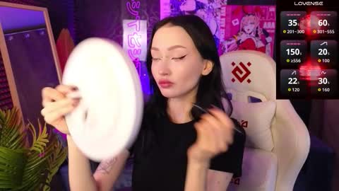 holly_berryy_ online show from 10.01.25